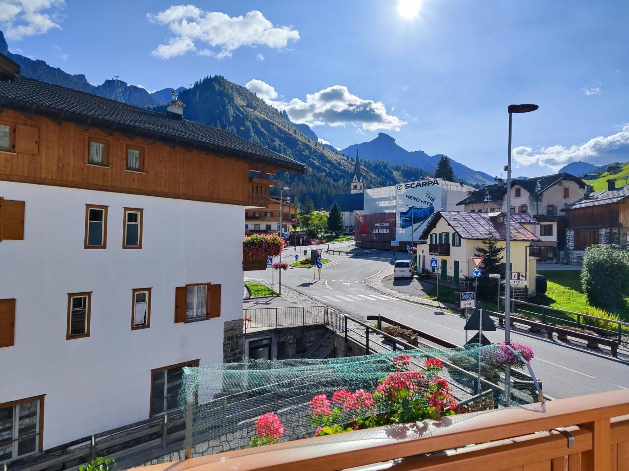 Albergo Pensione Sport Arraba Exterior foto